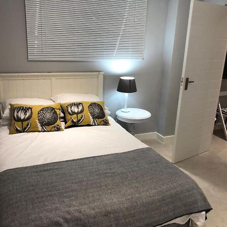 Apartmán Private Bachelor Pad In Sea Point Kapské Město Exteriér fotografie