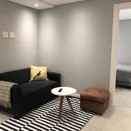 Apartmán Private Bachelor Pad In Sea Point Kapské Město Exteriér fotografie